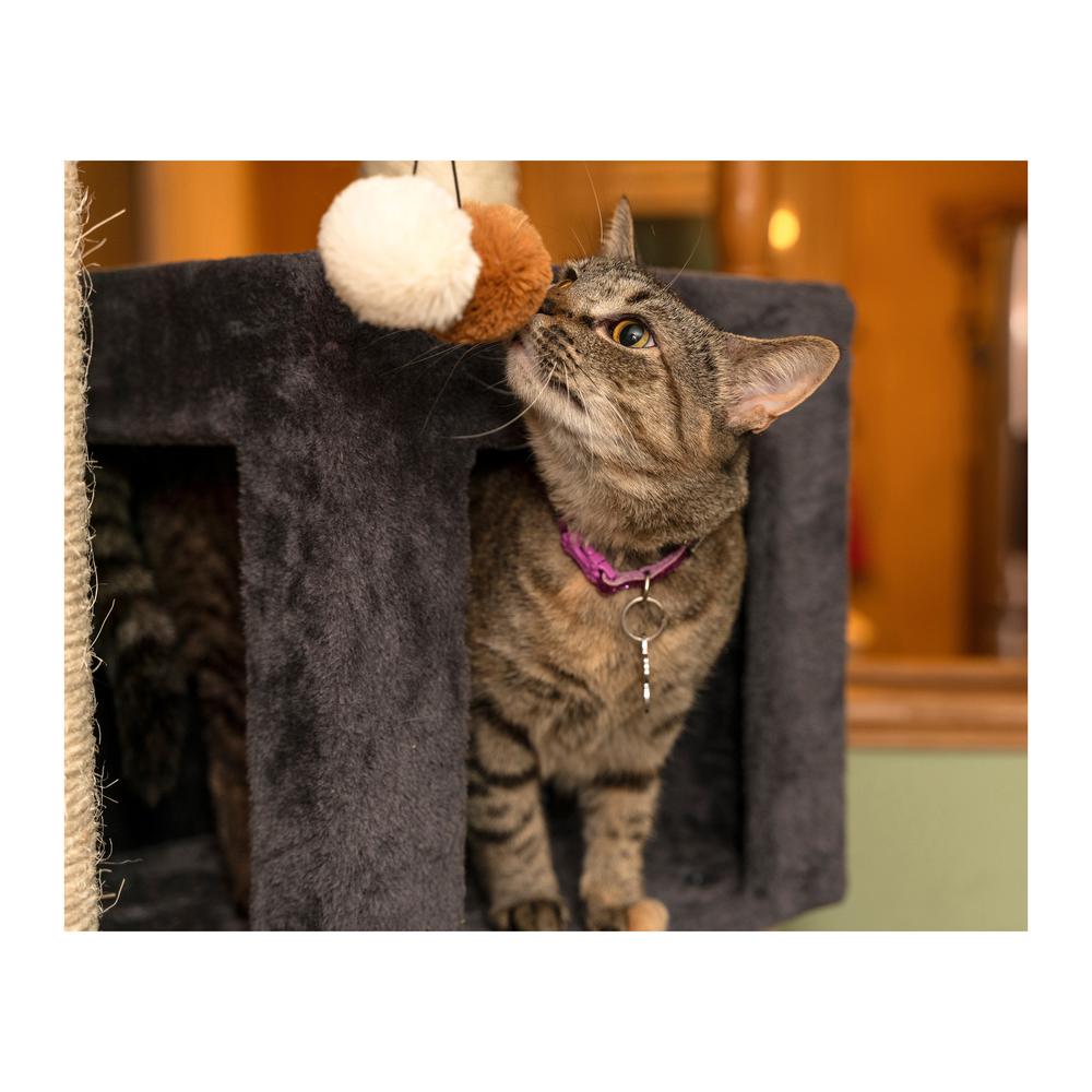 Real Wood Griant Cat Tower With Condos For Multiple Cats
