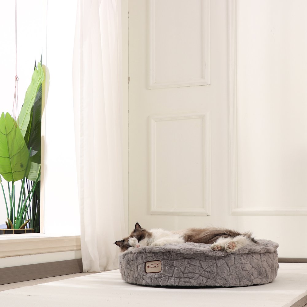 Large Cat Bed, 25.6 Inch Round Washable Pet Bed with Thick Cushion