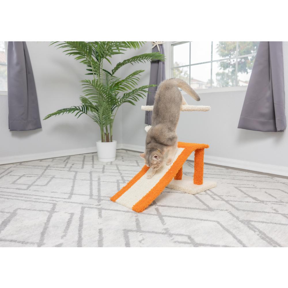Two-Level Platform Real Wood Scratcher W Sisal Carpet Ramp