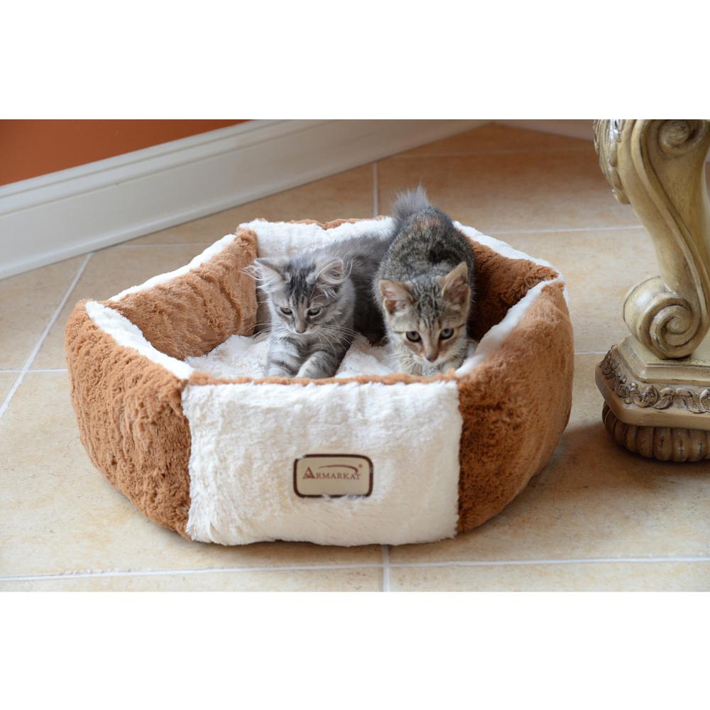 Pet Bed Earth Brown And Ivory