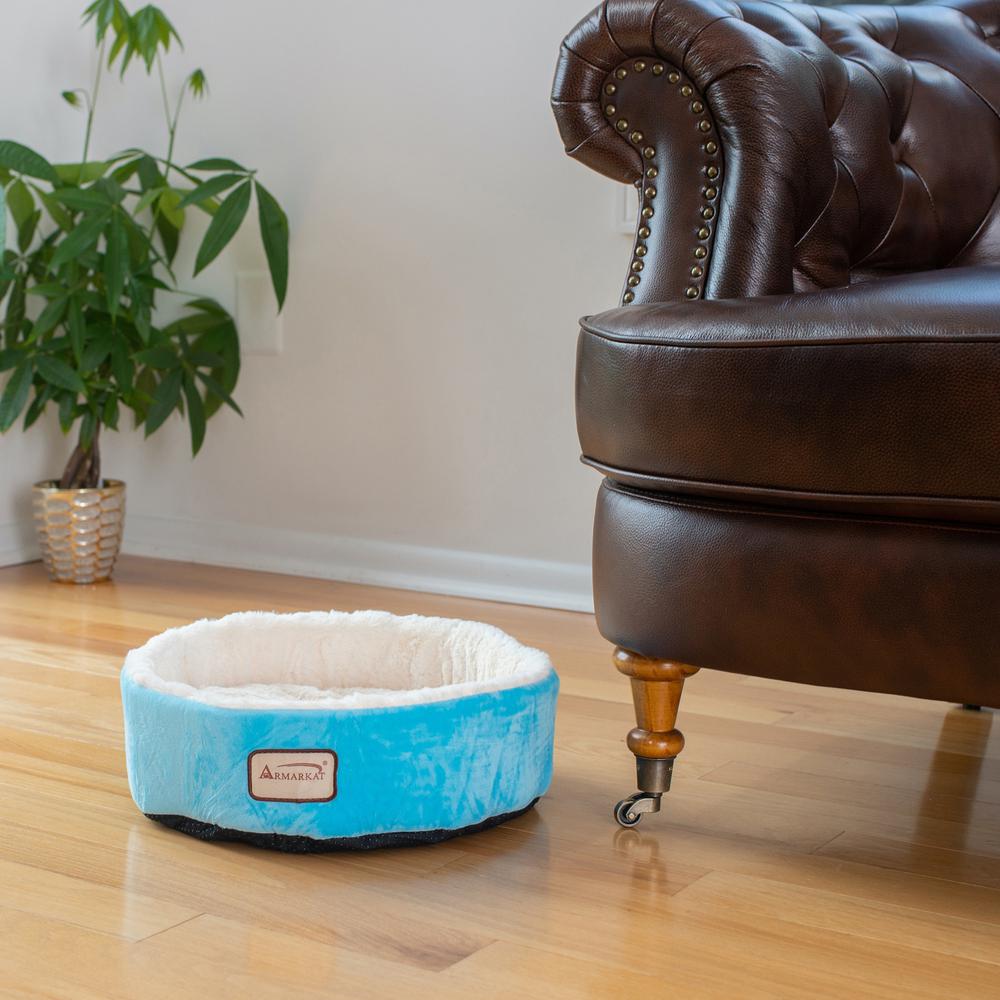 Cat Bed Sky Blue & Ivory
