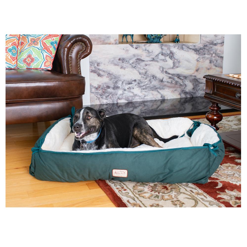 Large Laurel Green & Ivory Pet Bed And Mat