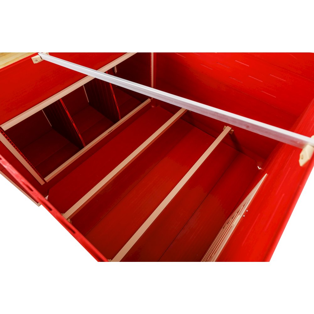 Jumbo Fontana Chicken Barn in Red