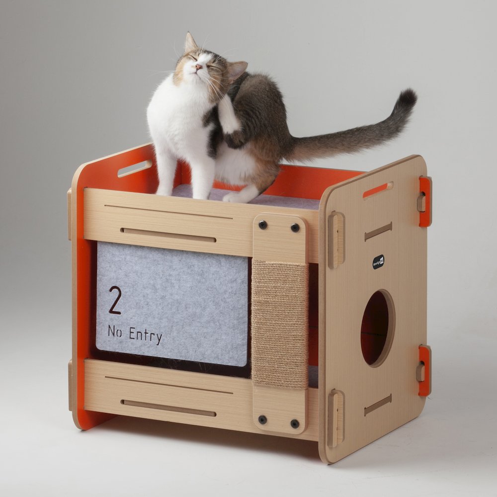 Purr and Play Bunk Bed with Scratch Post