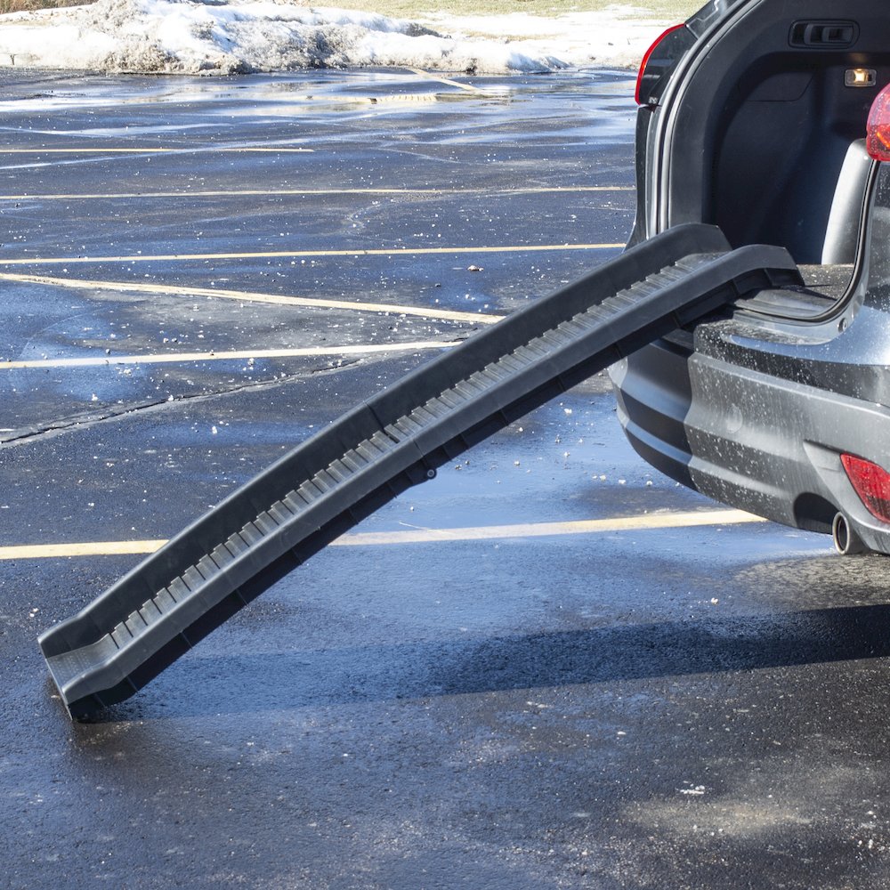 AmeriHome 61 inch Folding Plastic Portable Pet Ramp