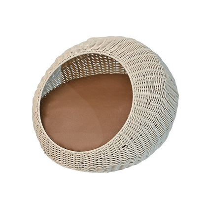 19.5" x 18" Circular Faux Wicker Pet Bed with Machine-Washable Cushion, White
