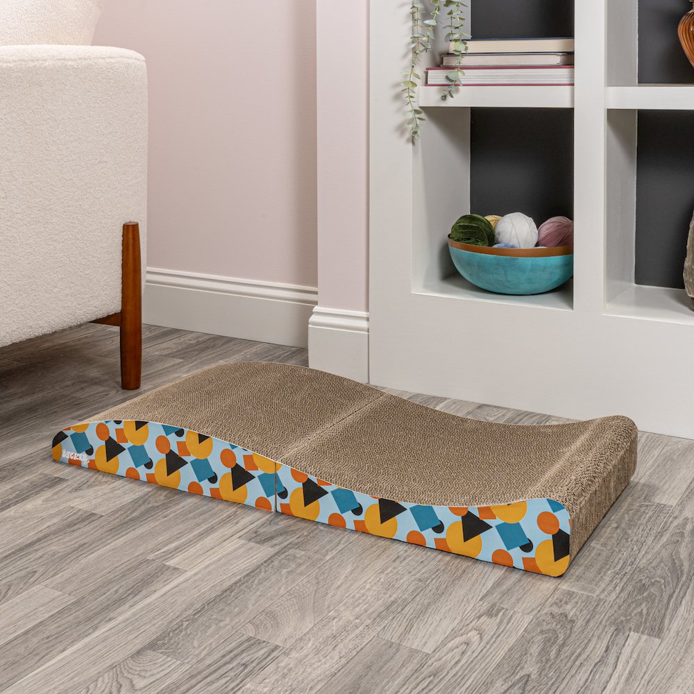 Eero Modern Cardboard Foldable Lounge Cat Scratcher With Catnip