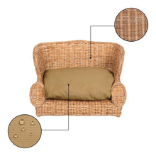 Classic Mediterranean Water Hyacinth Pet Daybed with Cushion, Light Brown