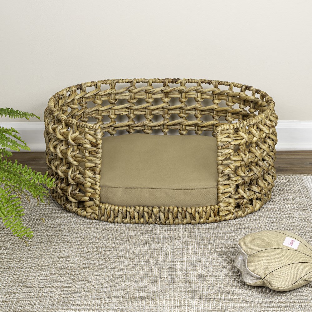 Gigi Modern Bohemian Handwoven Hyacinth Open-Weave Oval Pet Bed