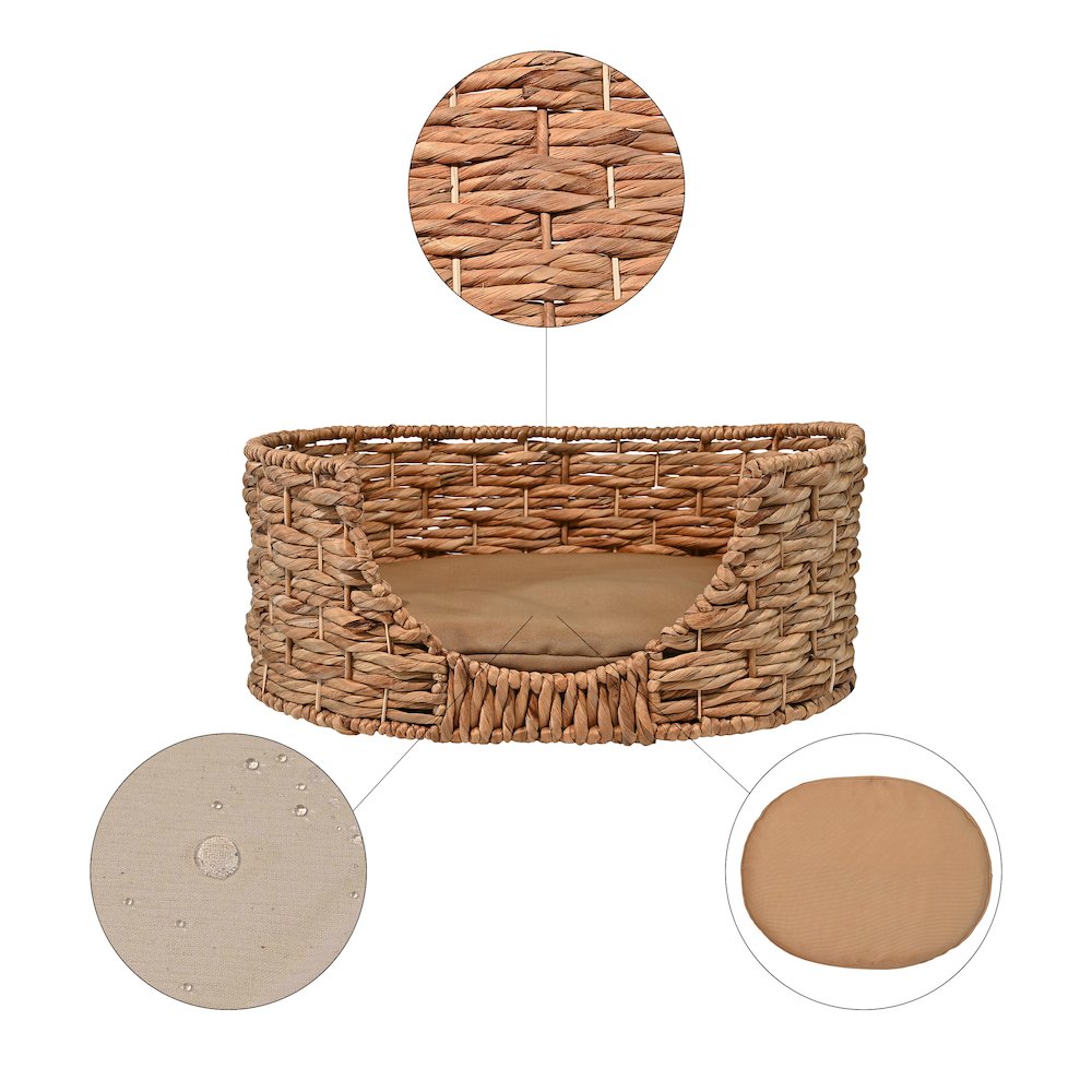 Perri Classic Farmhouse Handwoven Hyacinth Oval Pet Bed