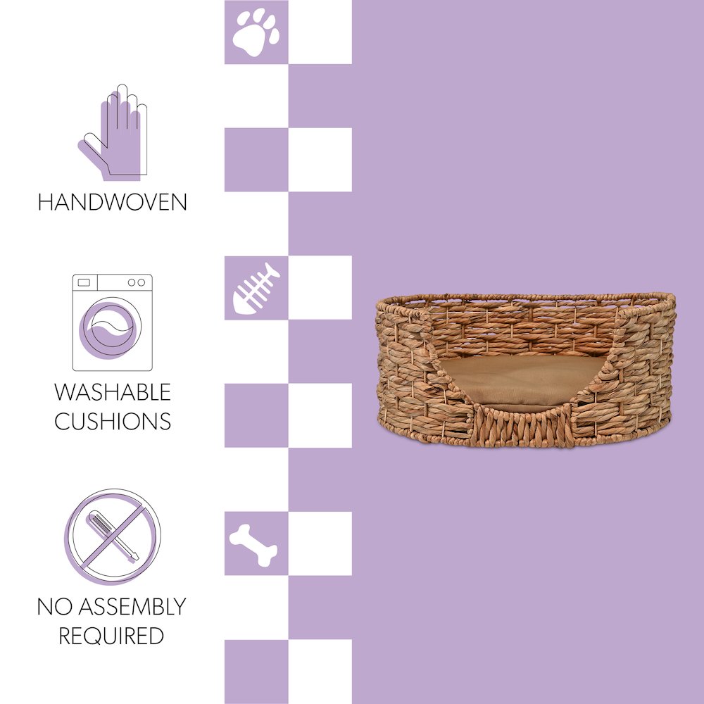 Perri Classic Farmhouse Handwoven Hyacinth Oval Pet Bed