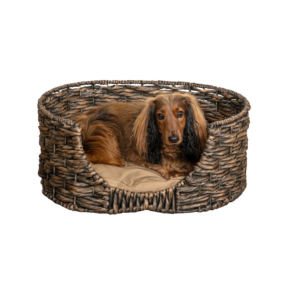 Perri Classic Farmhouse Handwoven Hyacinth Oval Pet Bed