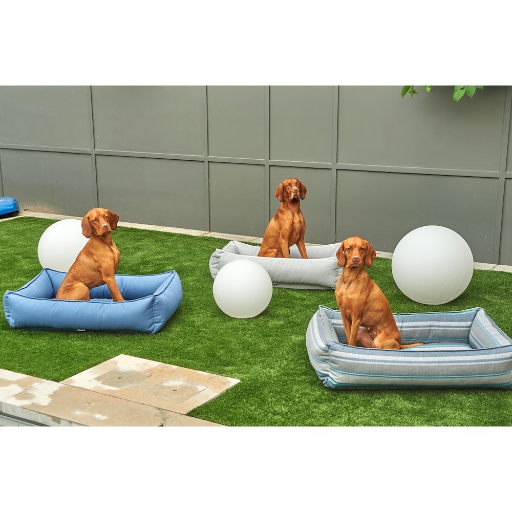 Outdoor Urban Lounger Bed For Dogs in Dune Fabric Finish Size - LRG