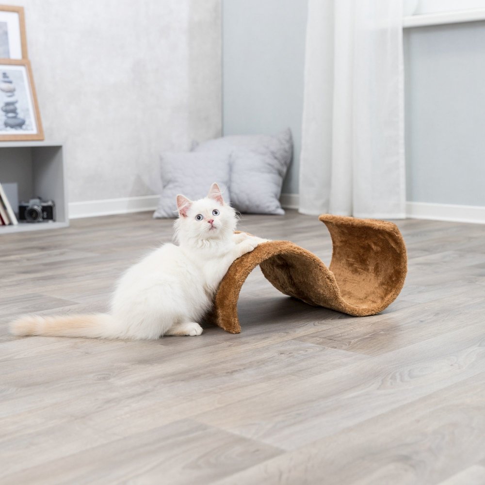 Wavy Cat Scratching Surface, Plush & Sisal-Covered, Brown